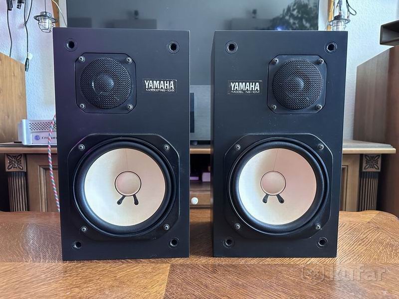 Yamaha NS-10M